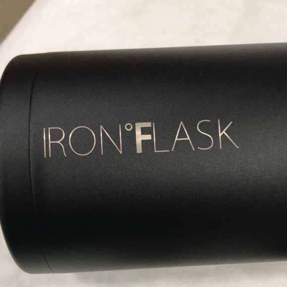 IRON FLASK BOTTLE 100% BPA FREE - Picture 2 of 8